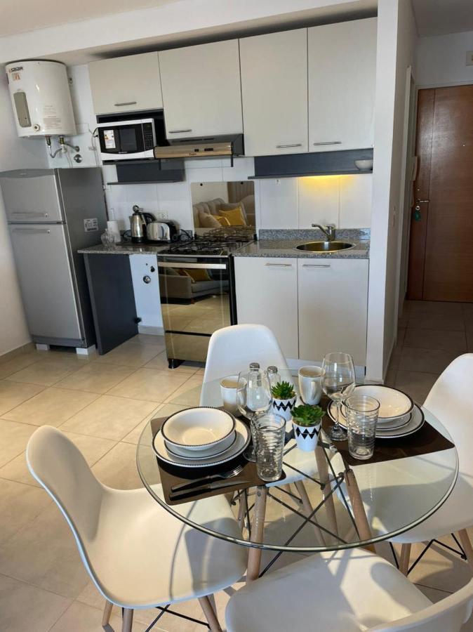 Hermoso departamento con cochera y piscina. Santa Fe Exterior foto